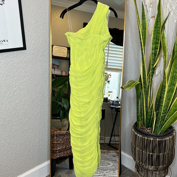 House of CB ‘Valentina’ Lime Asymmetric Cutout Midi Dress NWOT - Picture 9 of 11